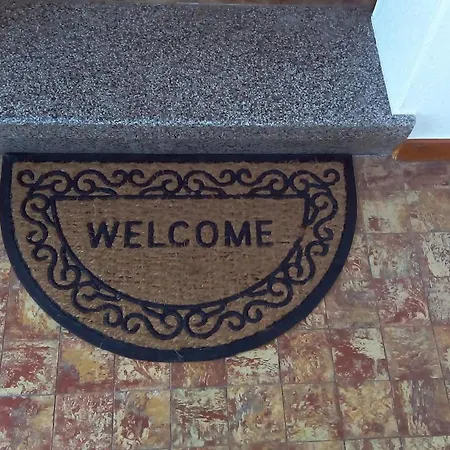 Klein Am Natursteig Sieg Apartament *